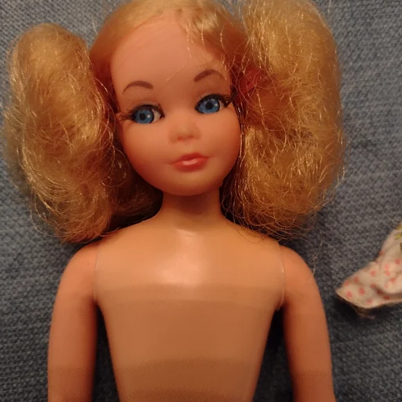 Doll Clothing & Accessories Set - Mixed Bright Colors - Picture 11 of 13